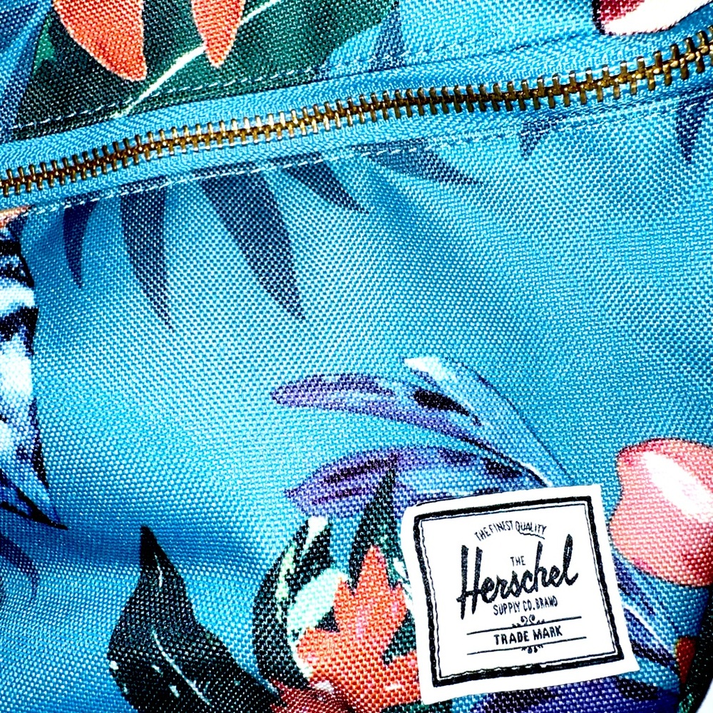 Herschel Hawaiian Print Waist Pack🌺